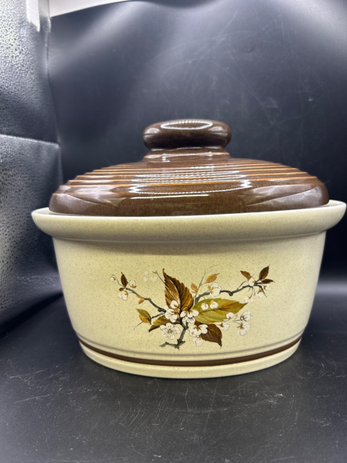 Royal Doulton WILD CHERRY Casserole Dish & Lid Made in England Lambethware 1979
