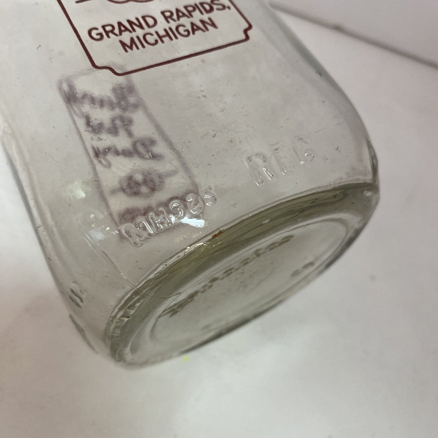 Rare Beverly Park Dairy Grand Rapids Michigan Milk Quart Bottle Michigan MI Mich