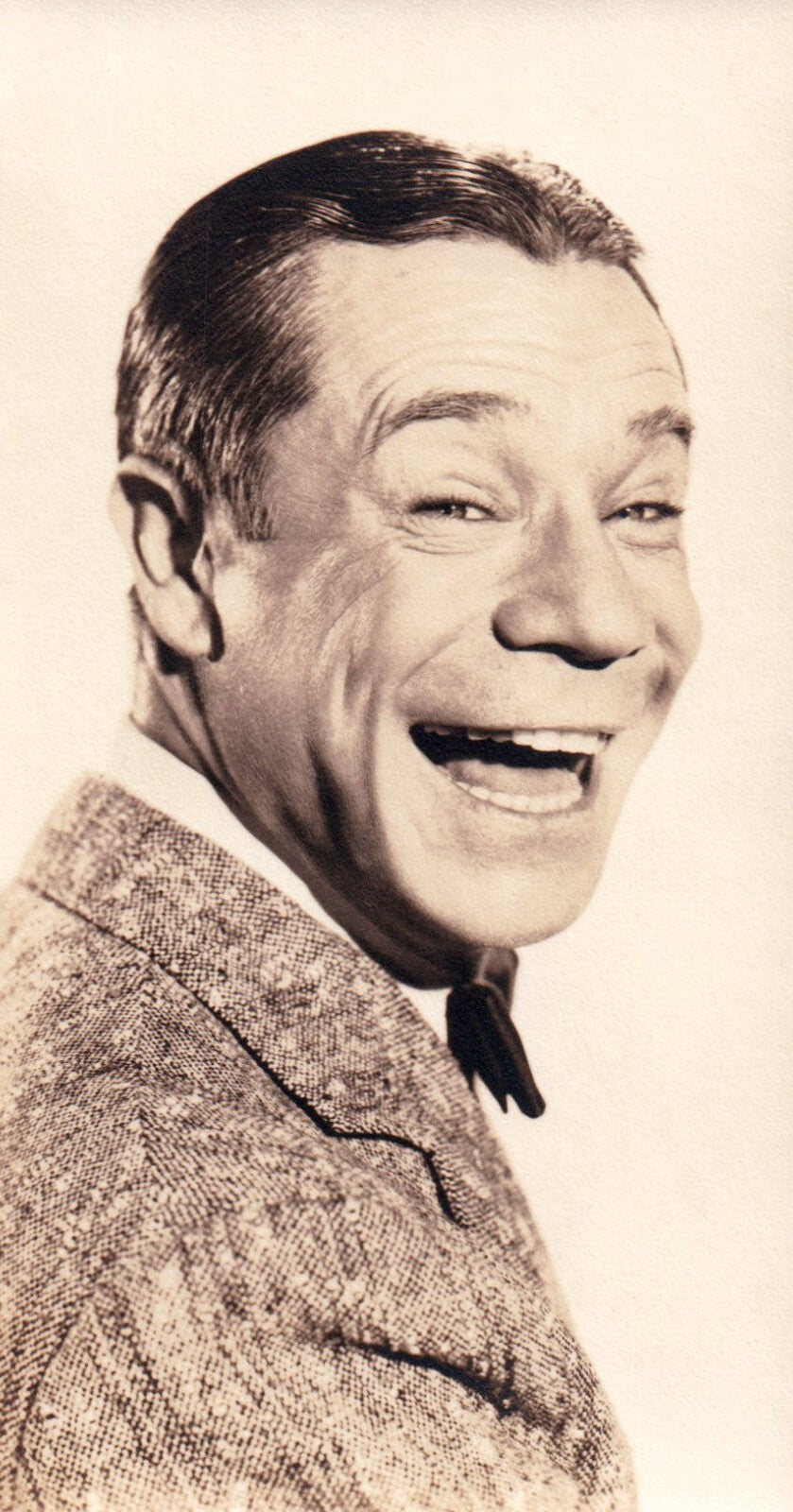 Real Photo Joe E, Brown 2 x 6 Hollywood Movie Star Fan Club printed signature