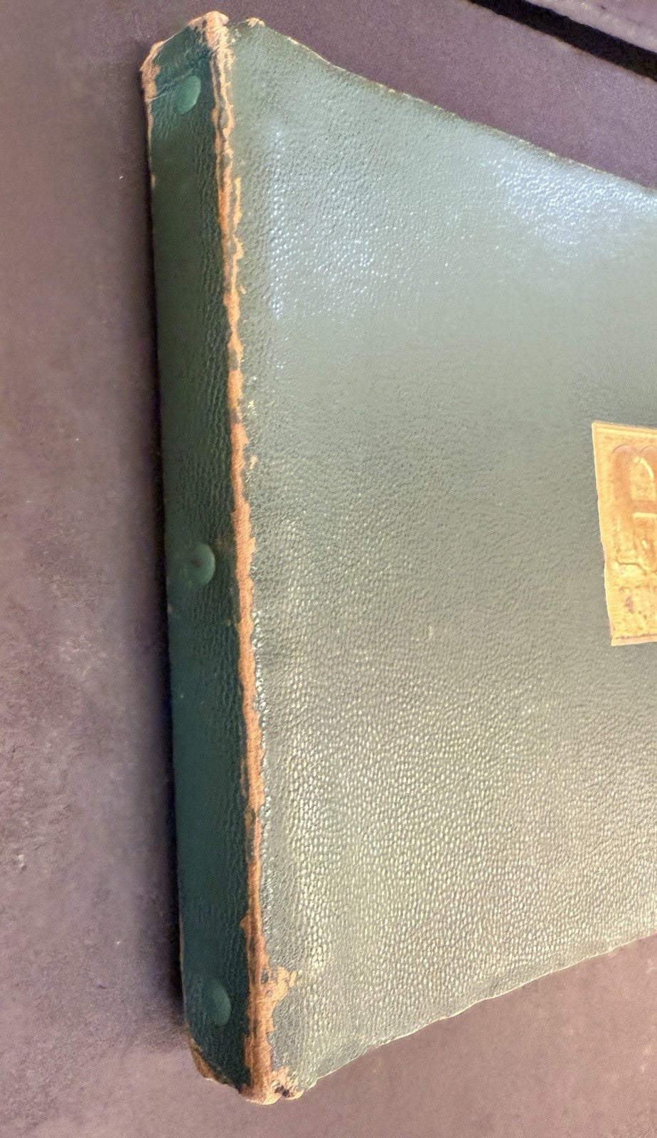 RARE Vintage Avon 1942 Spiral Bound Catalog Color Picture Products Price List