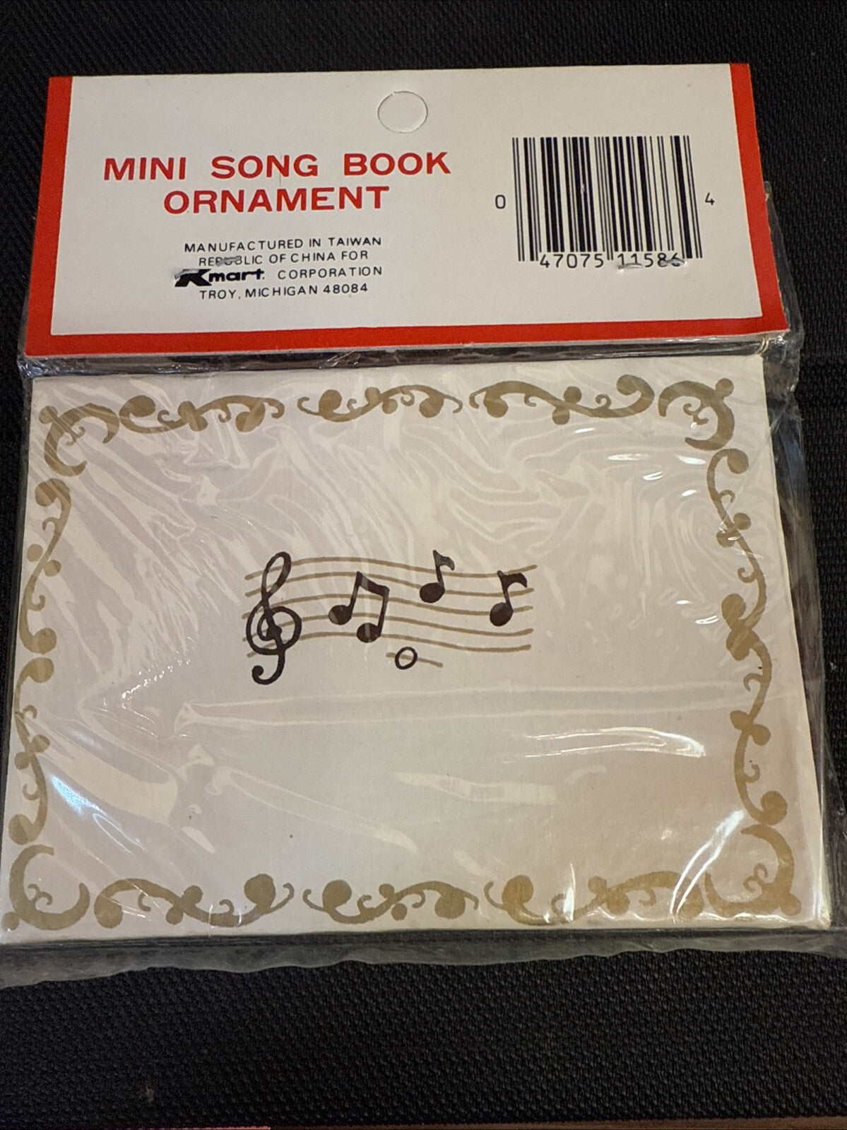 Vintage SSCO Christmas Carols Santa Mini Book Ornament 6 Songs 20 Pages Taiwan