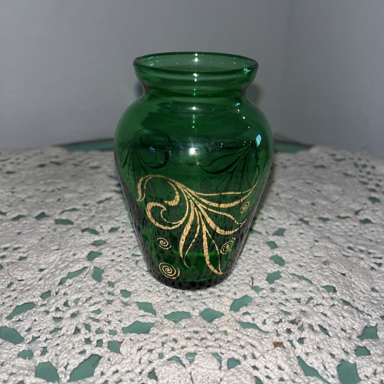 Vintage MCM Mini Glass Bud Vase 3.75" Anchor Hocking Emerald Green Gold Trim