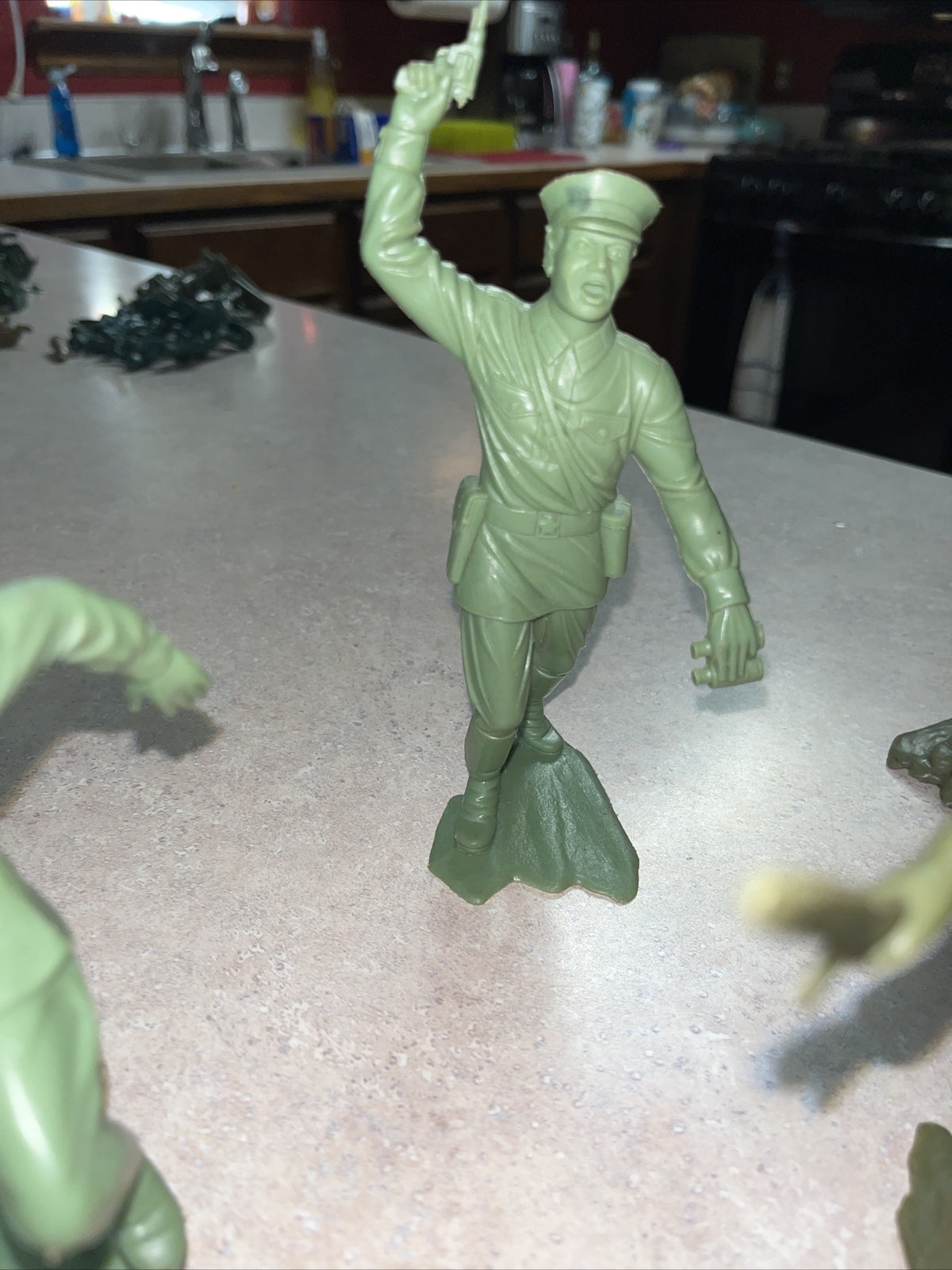 Vintage 1963 Marx US Army Men 4 plastic figures 6" toy soldiers military