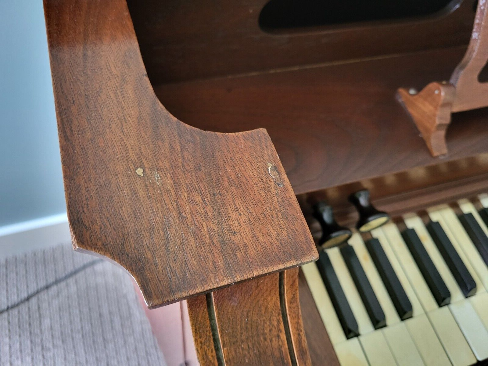 1871 Antique Estey reed organ