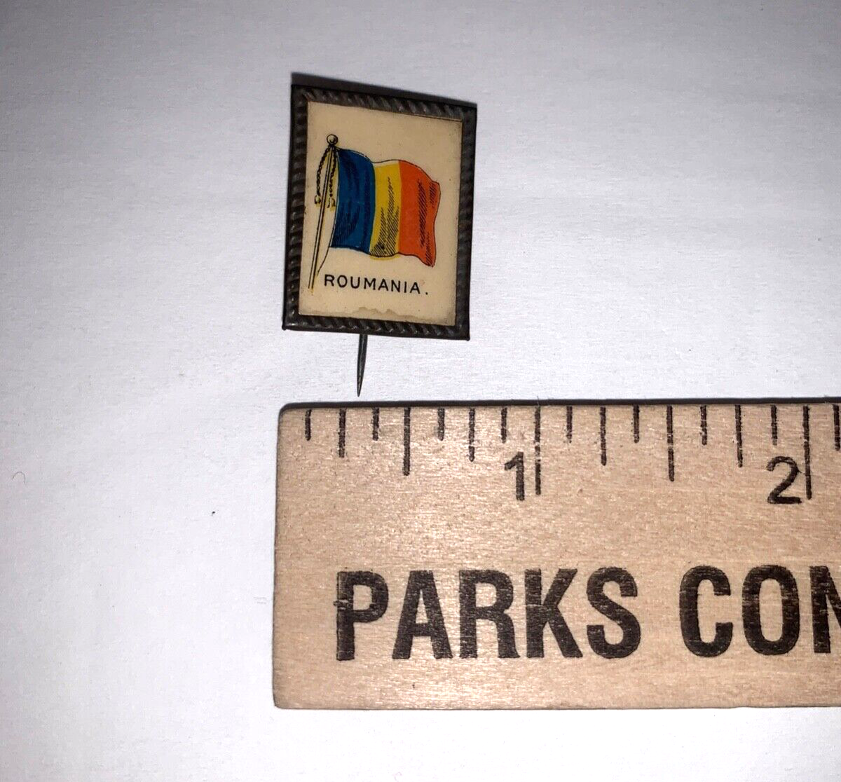 Vintage Java Coffee Souvenir Country Flag (Roumania) Pinback