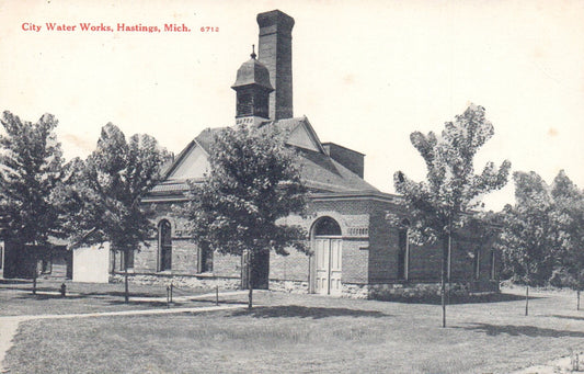 Soldiers Monument & City Hall in Hastings Michigan MI Postcard