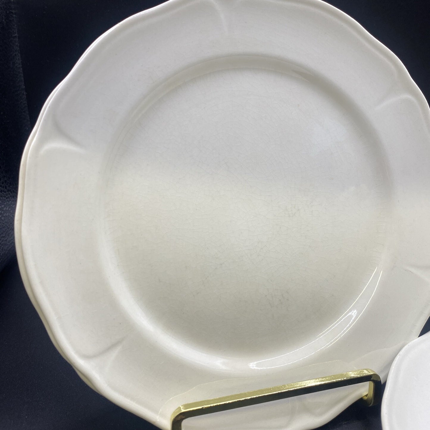 RARE Lot of 4 1930's Petalware Mount Clemens White Plates Salad Bread Desert