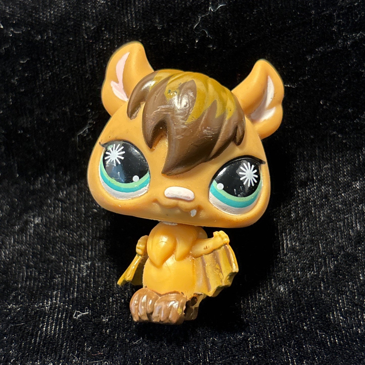 Littlest Pet Shop LPS Brown Bat with Teal Colored Eyes # 820
