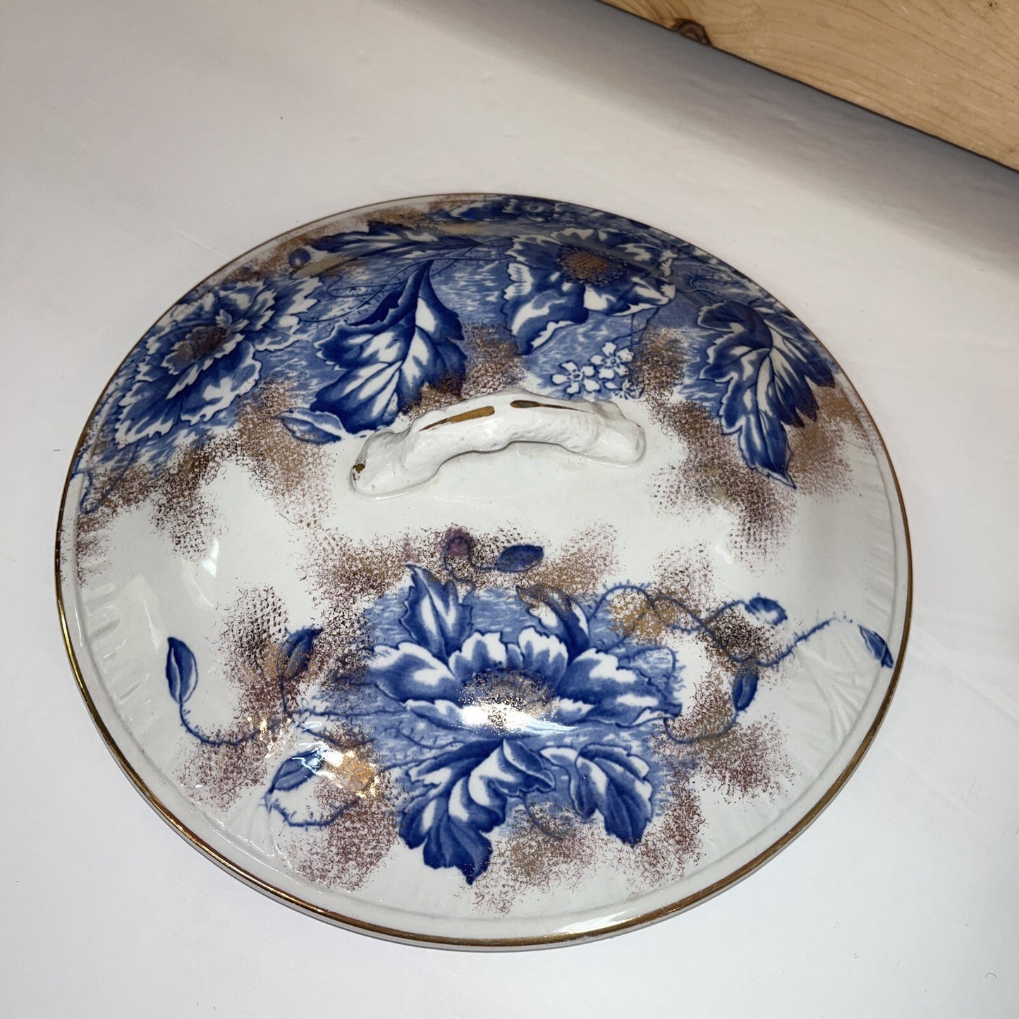 Beautiful Dunn Bennett & Co BLUE Covered Pot Burslem England Premier Imperial