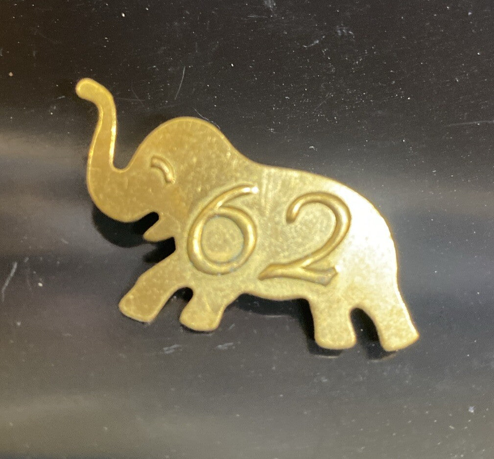 RARE Vintage GOP 1962 Political Elephant pin  Pinback gold