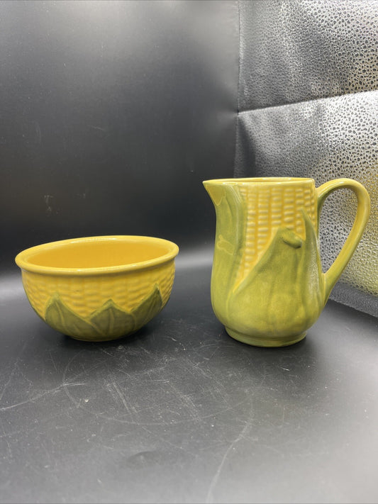 Vintage Shawnee Corn King 6-1/2" mixing serving bowl & 4-3/4" creamer pitcher 