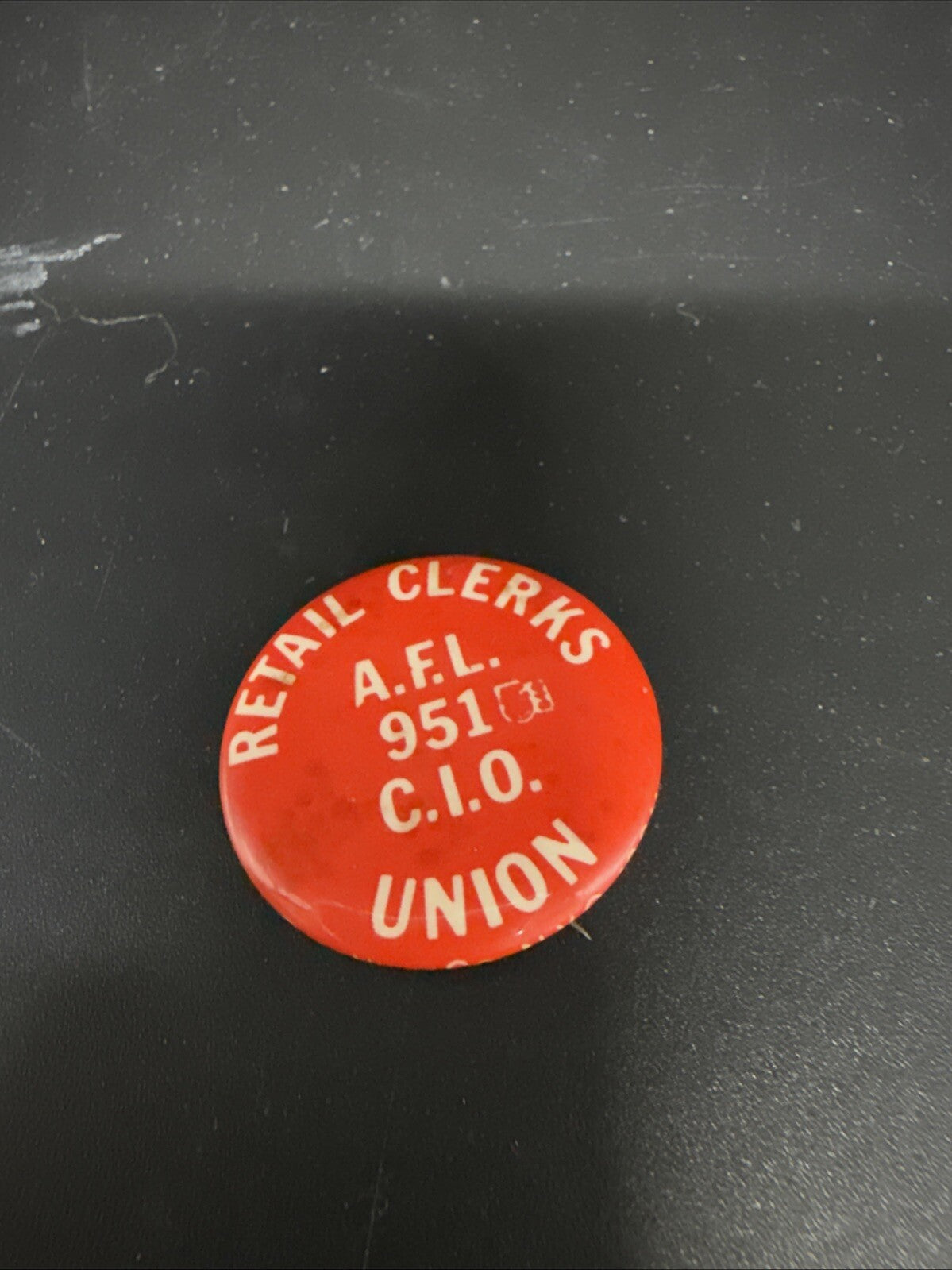 1.25" Retail Clerk AFL 951 CIO Union Red Vintage Pin Pinbacks