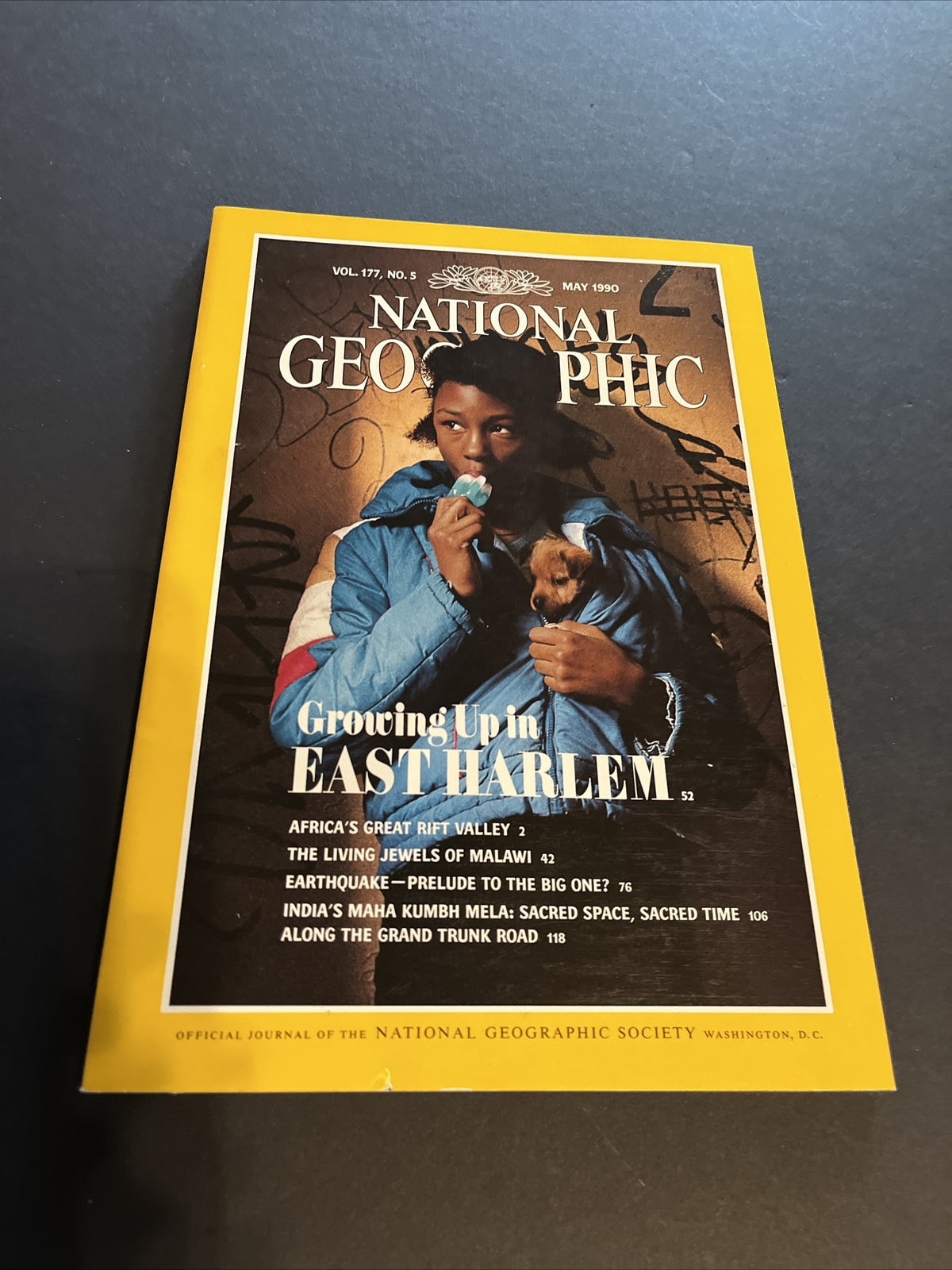 May 1990 National Geographic Magazine "Growing Up in East Harlem" 
