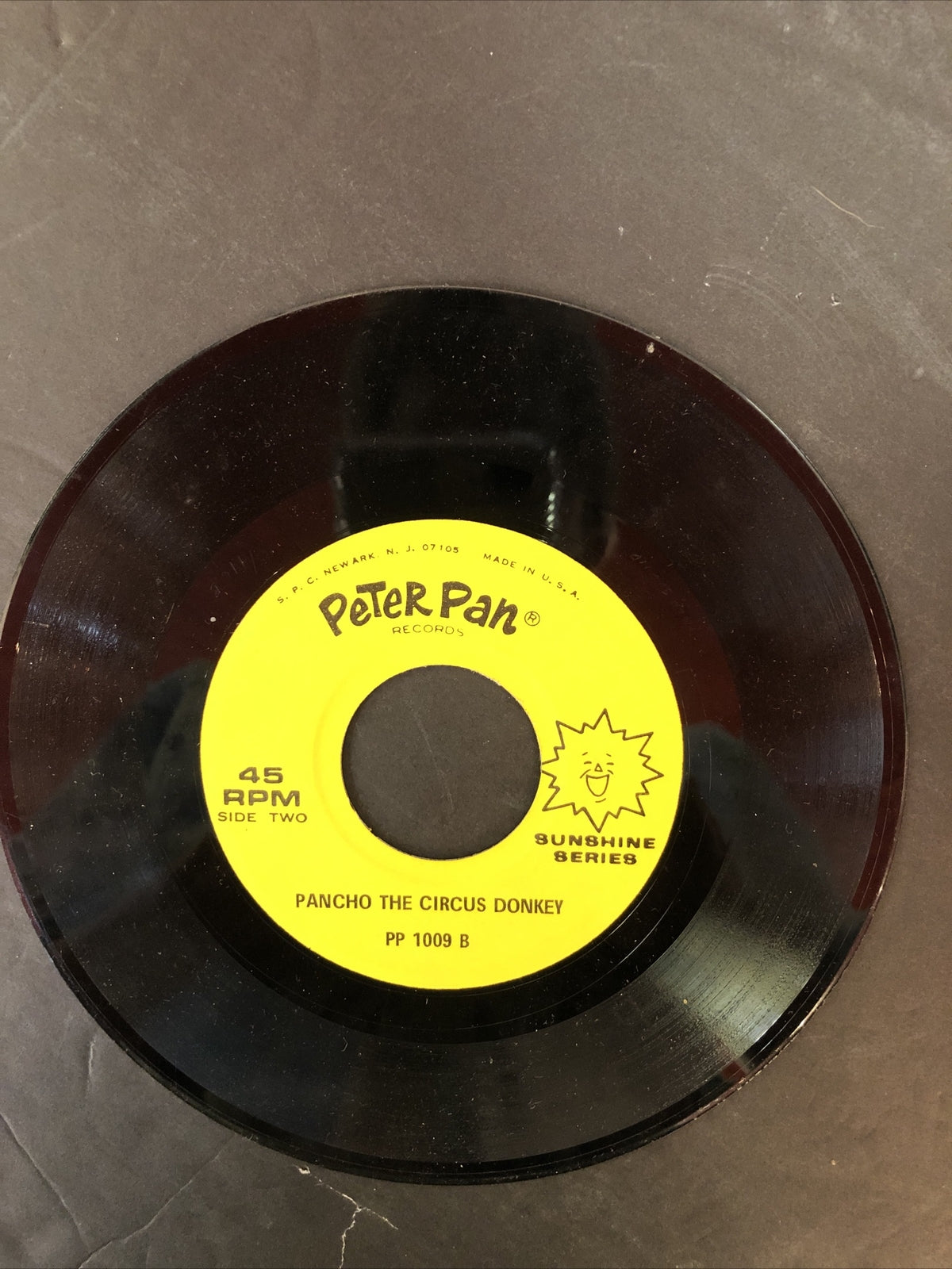 Little Toot tug boat 45 RPM Record PETER PAN Records PP1009