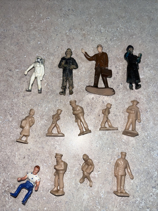 Vintage - Plastic Toy Figurines.  Astronaut Postman, See Pictures.   14 Piece