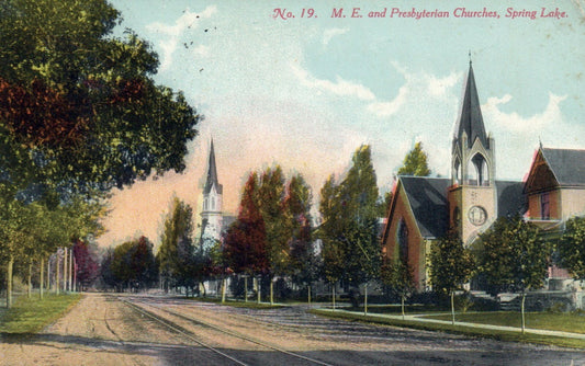 M.E and Presbyterian Churches, Spring Lake Mich Mi Michigan Postcard