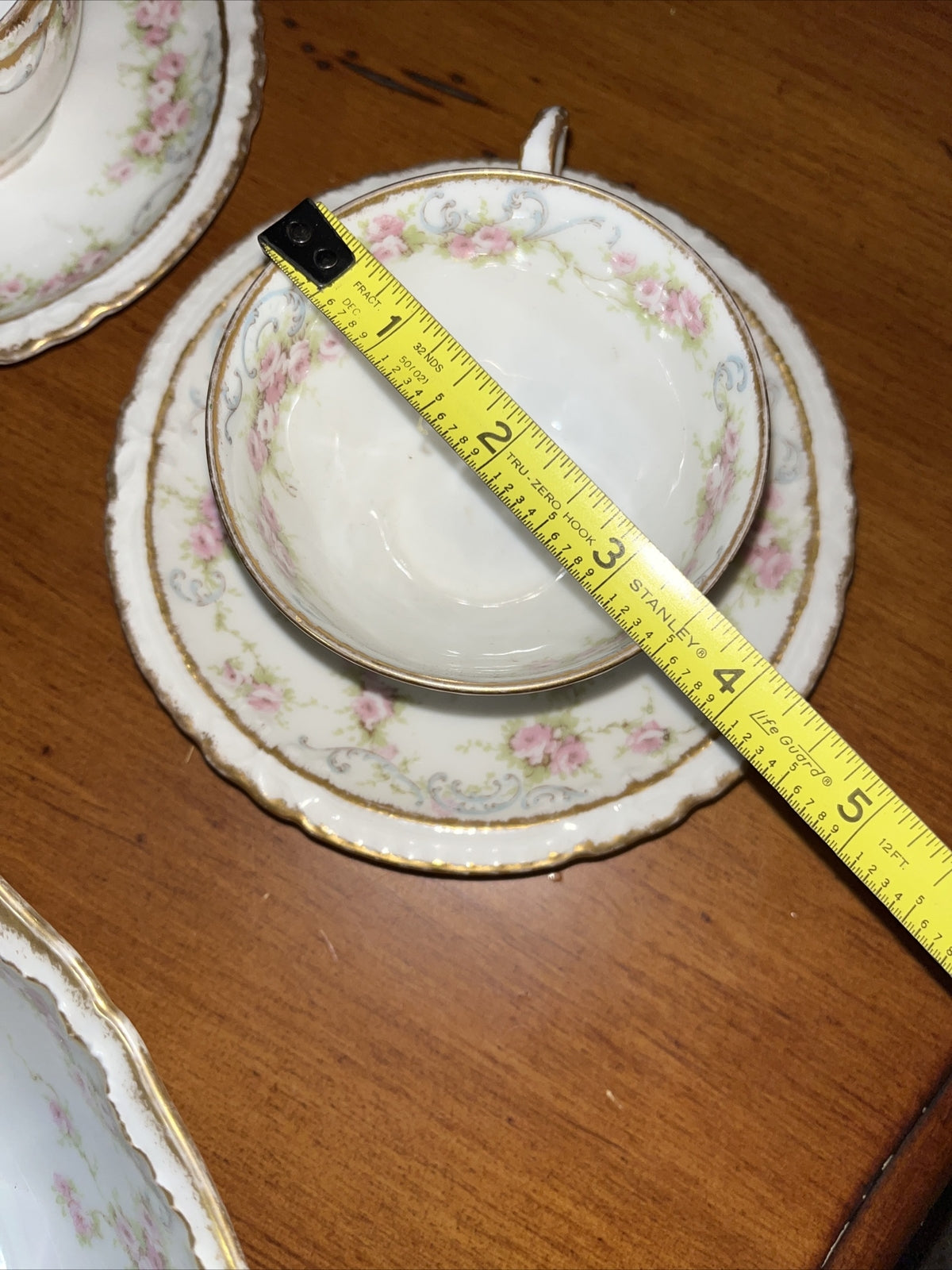 Haviland Limoges 4Tea Cup / Saucer & Serving Bowl- Double Gold Ribbon Flowers