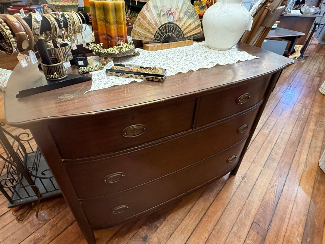 Short dresser