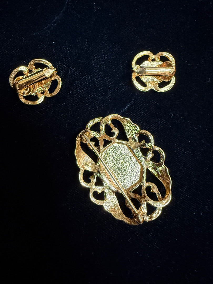 Avon Purple Brooch Clip Earrings