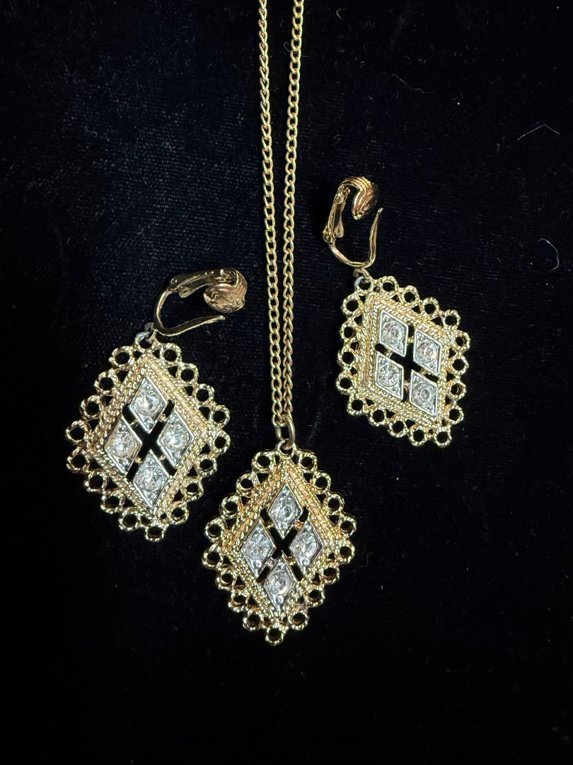 Sarah Coventry Necklace Clip Earring et