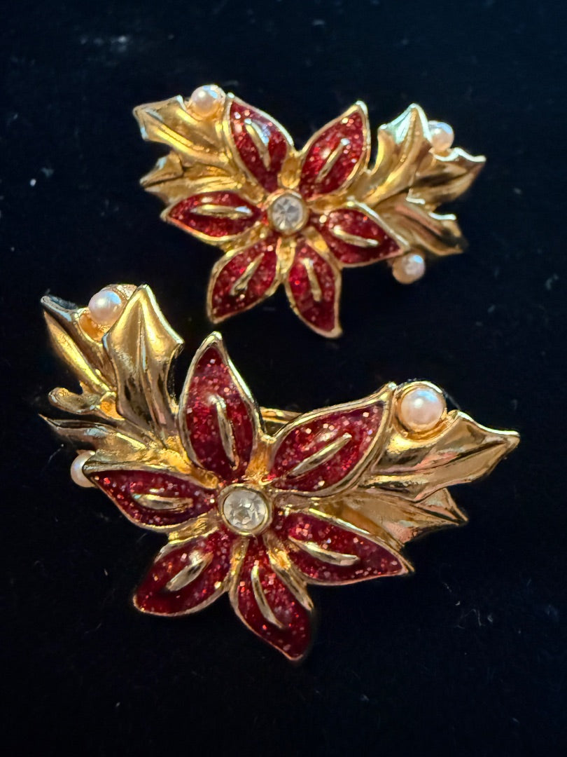 AVON Gold Red Poinsettia