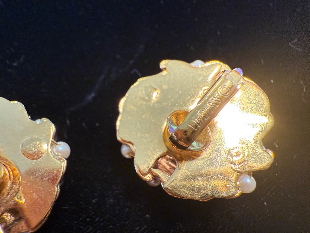 Pearl & Gold Tone Avon Clip Earrings