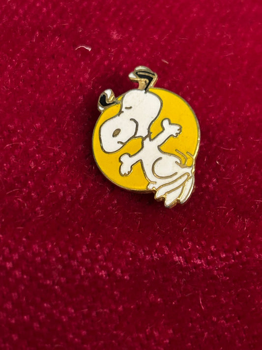 Snoopy Peanuts Pin