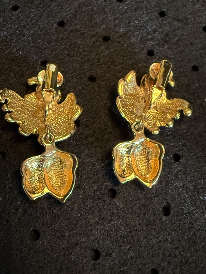 Avon Falling Acorn Clip Earrings