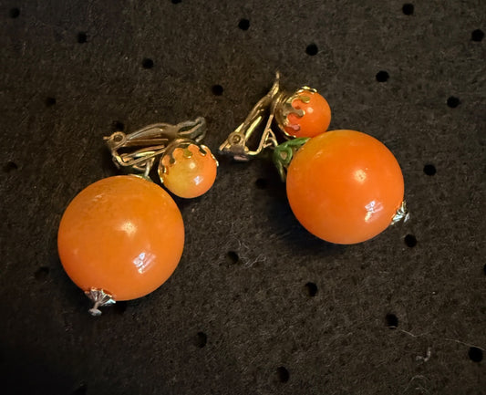 Vintage Lucite Oranges clip earrings
