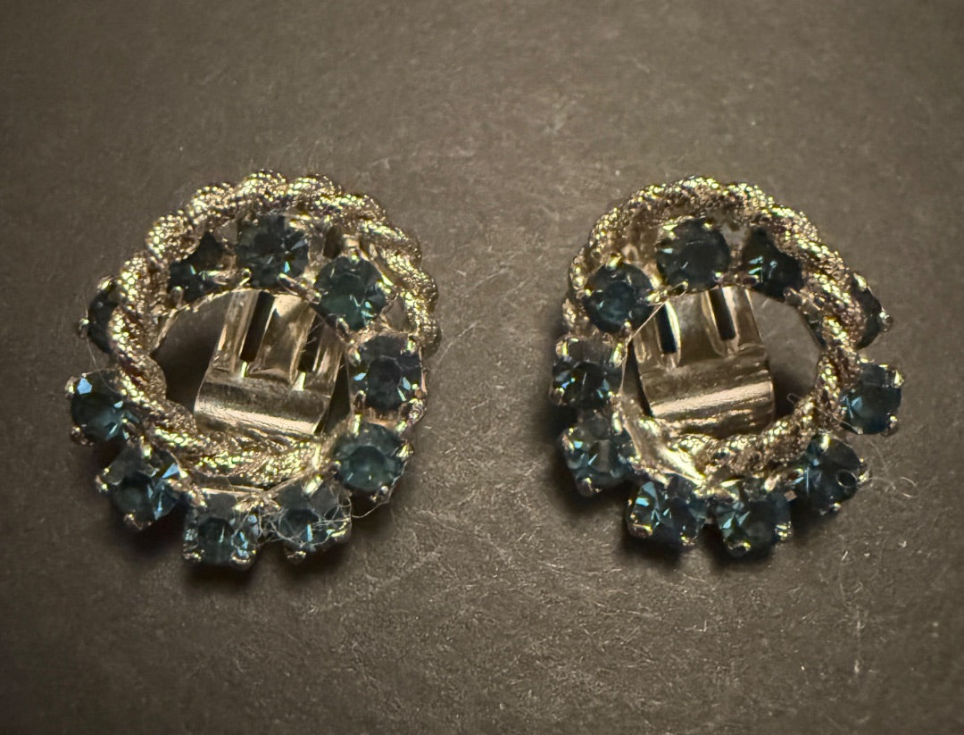 Avon Circle Sapphire