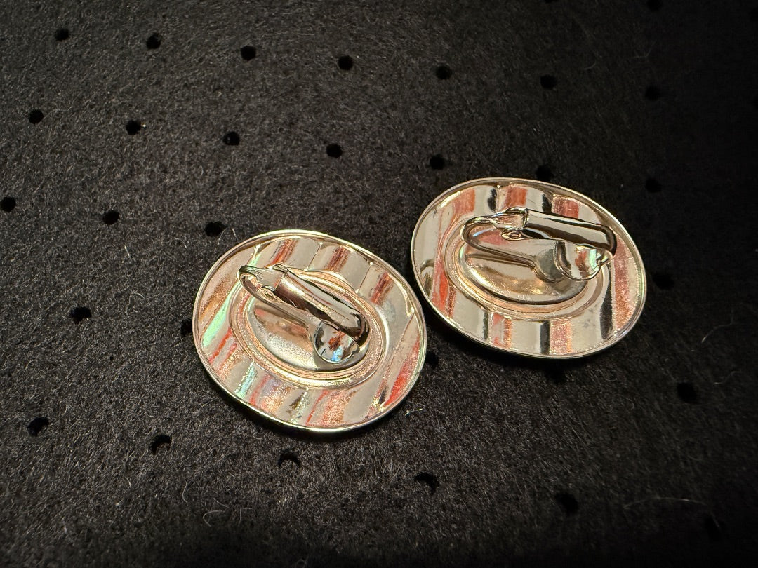 Avon silver cream Clip earrings