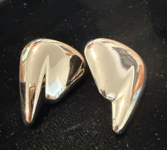 80’s AVON Lg Silver toned earrings