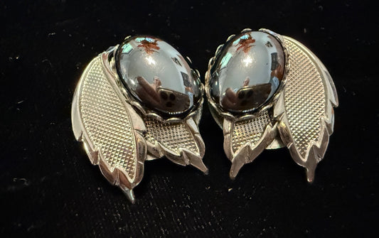 60’s vtg Avon Hematite Silver tone clip earrings