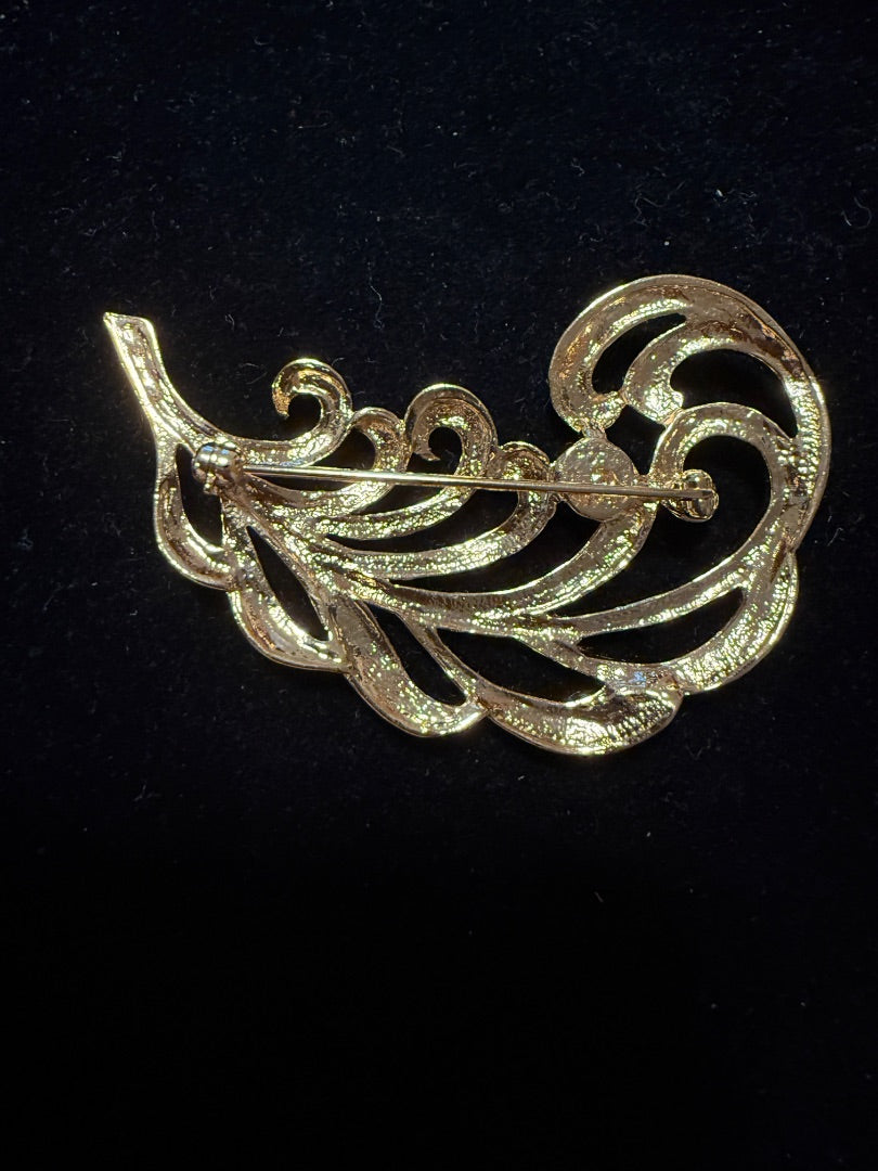 Precious Plume collection Brooch