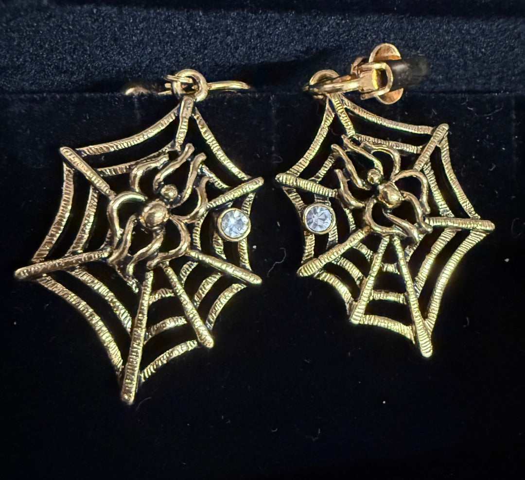 90’s Vtg Avon Spider web Clip Earrings