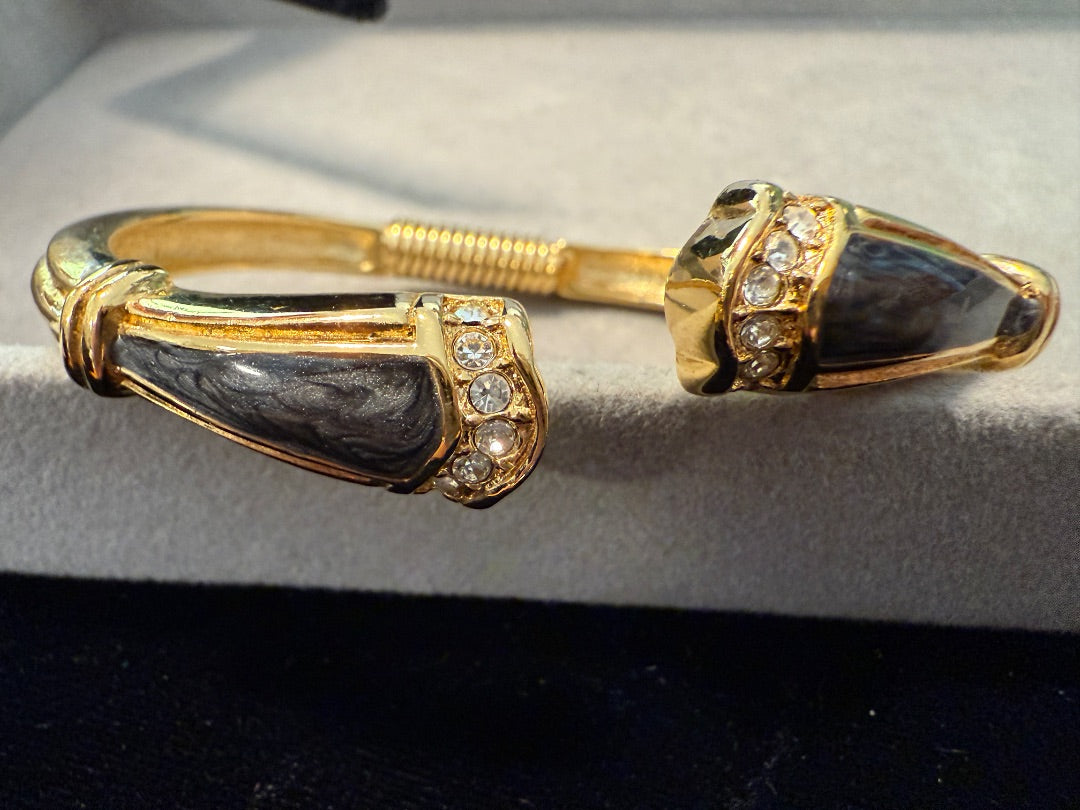 KJL Kenneth Lane Avon Dutchess Windsor Bracelet