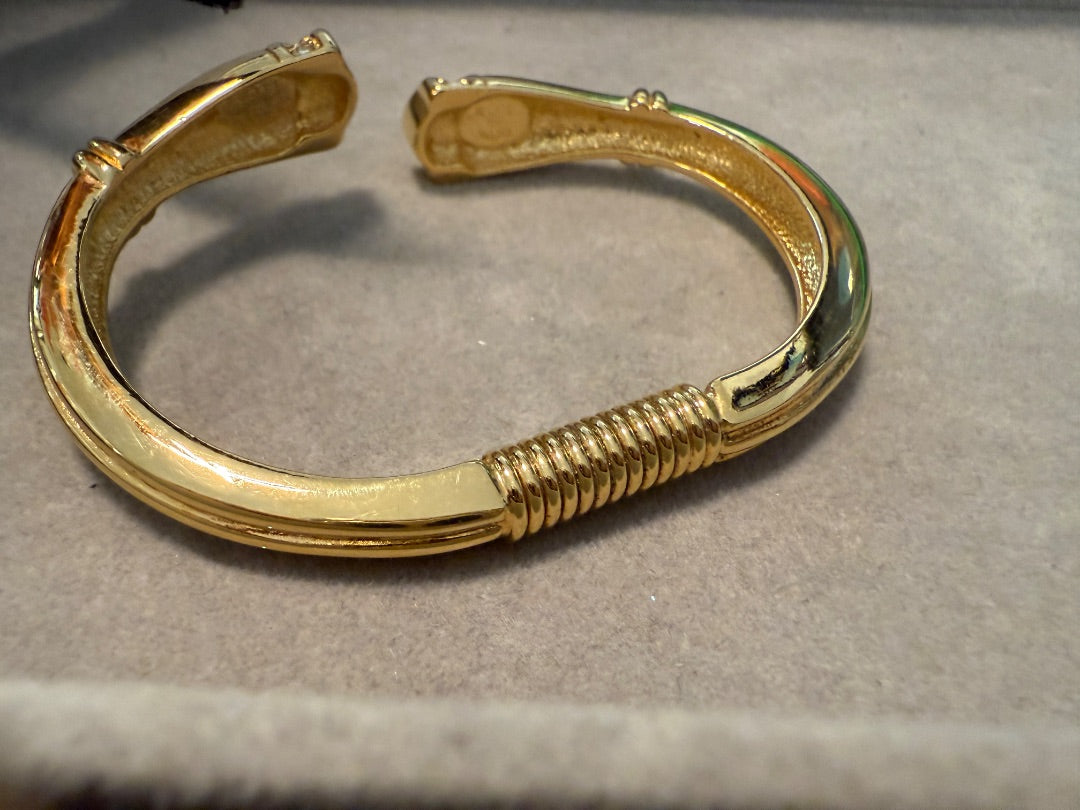 KJL Kenneth Lane Avon Dutchess Windsor Bracelet