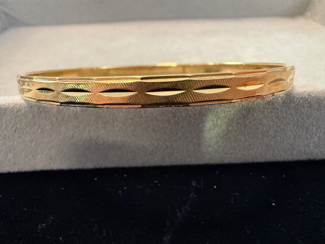 Avon Gold Tone Bangle Bracelet Etched