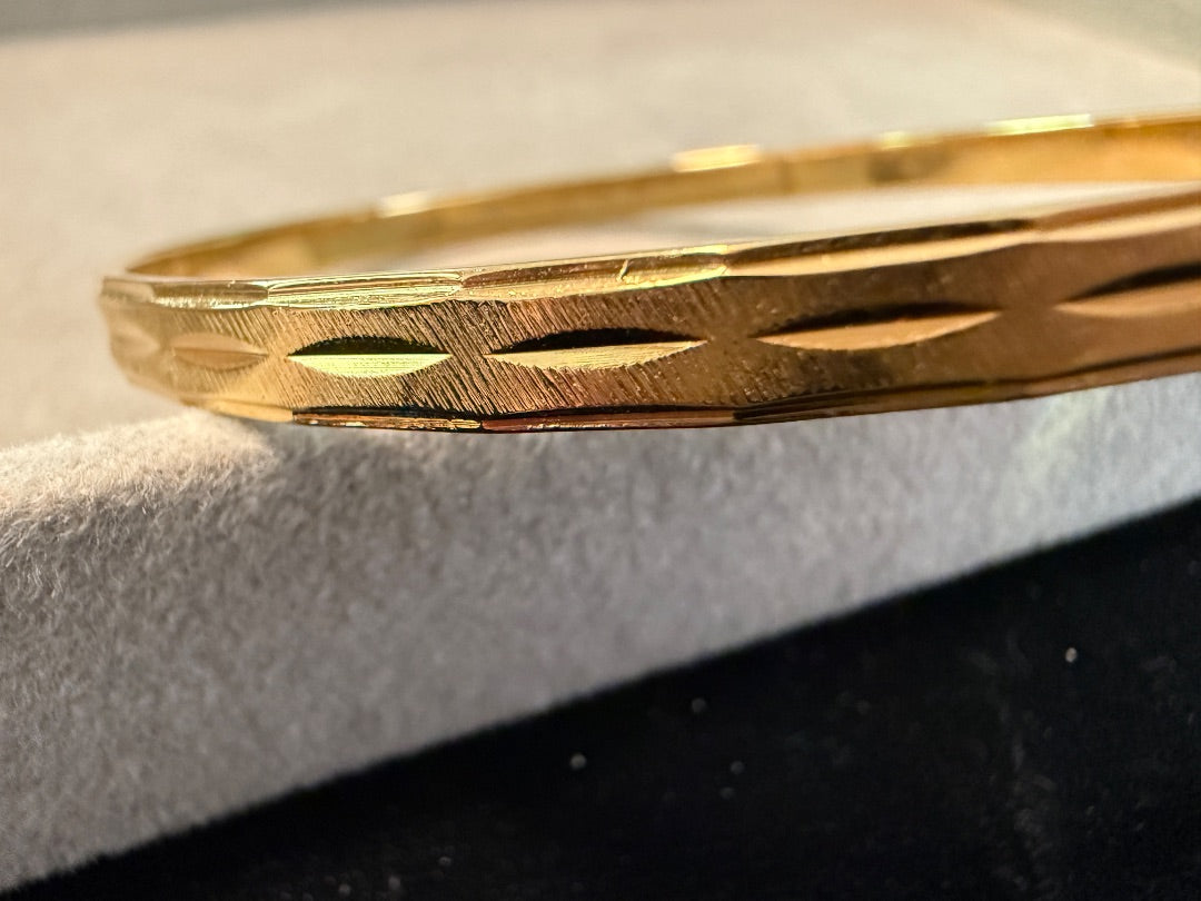 Avon Gold Tone Bangle Bracelet Etched