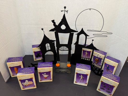 2003 Hallmark Halloween set