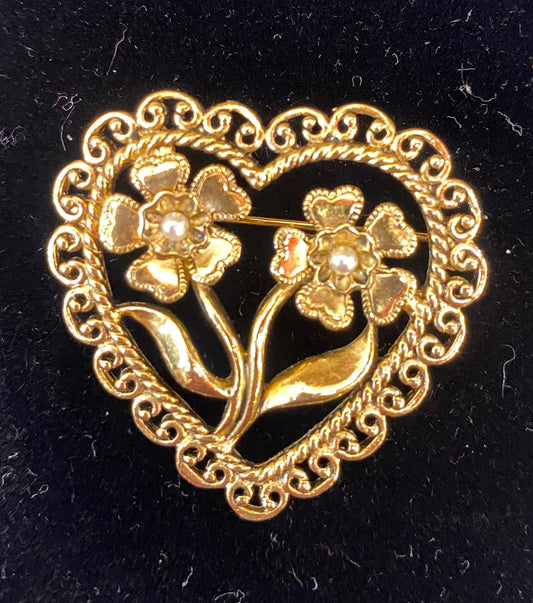 Vintage Avon Heart Brooch Gold Toned