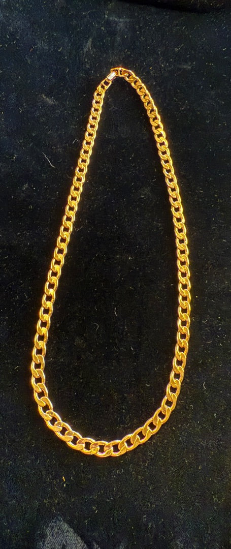 Avon Chain Link Gold Tone