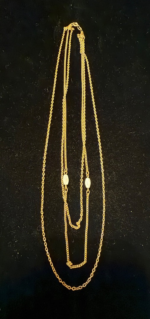 3 strand Vtg Avon Necklace