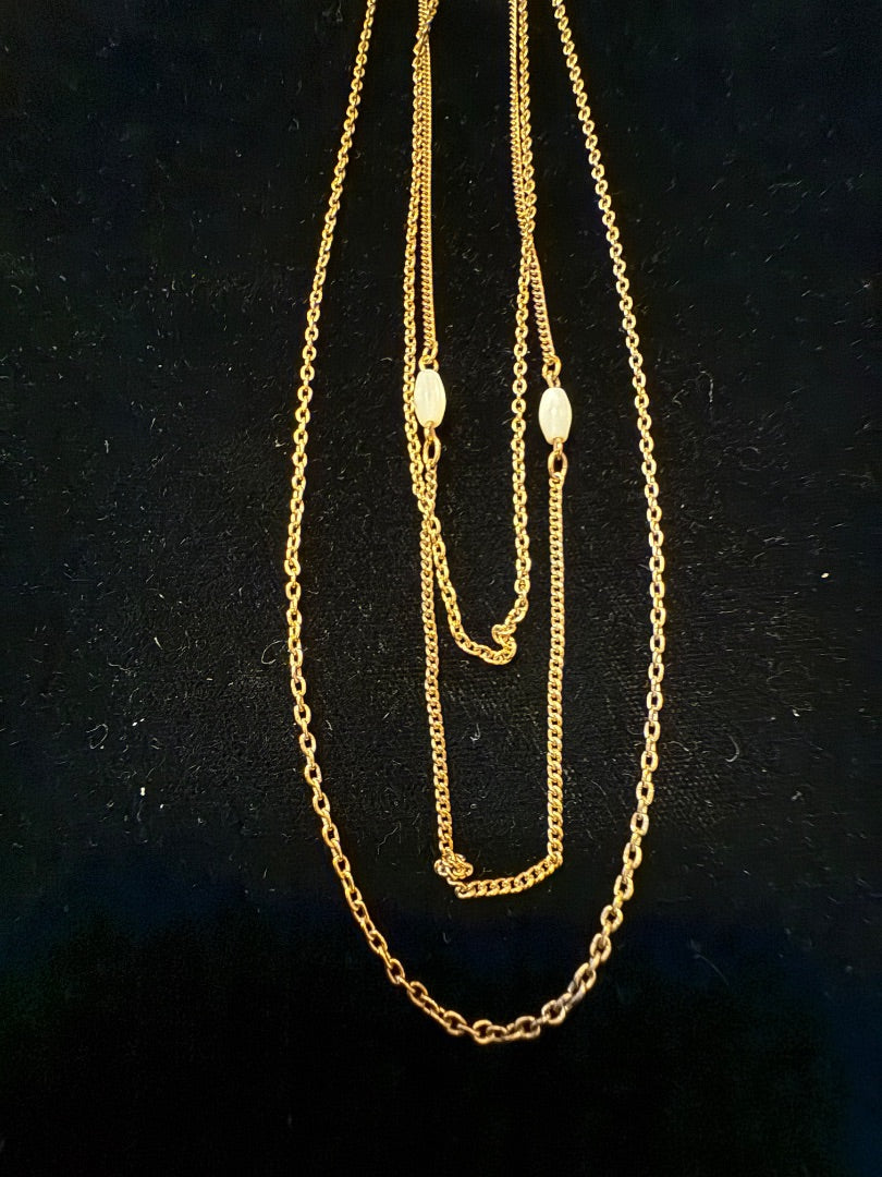 3 strand Vtg Avon Necklace