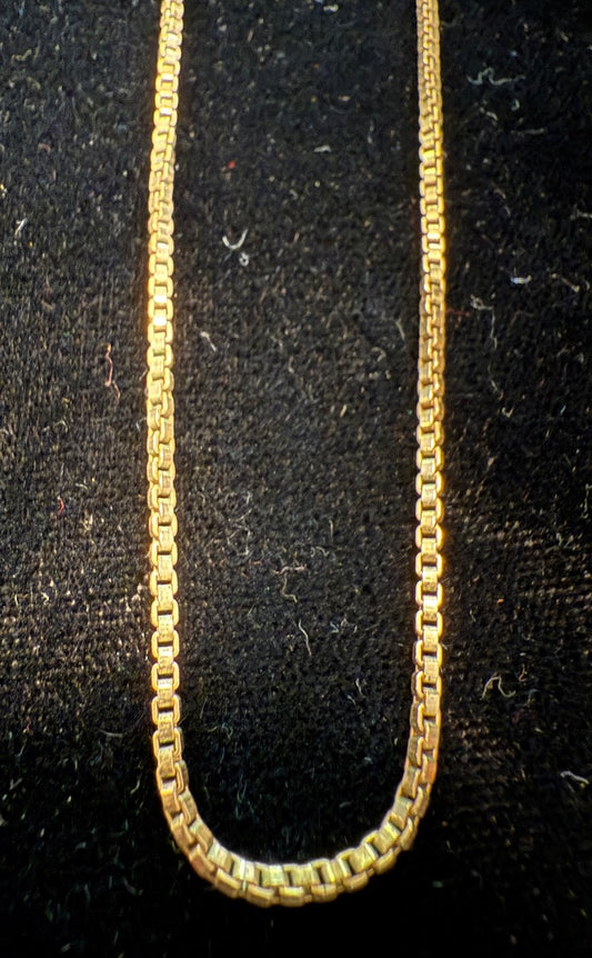 Vtg Sarah Coventry Gold Tone link Necklace