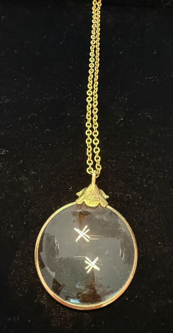 1976 Avon Magnifying Glass Necklace