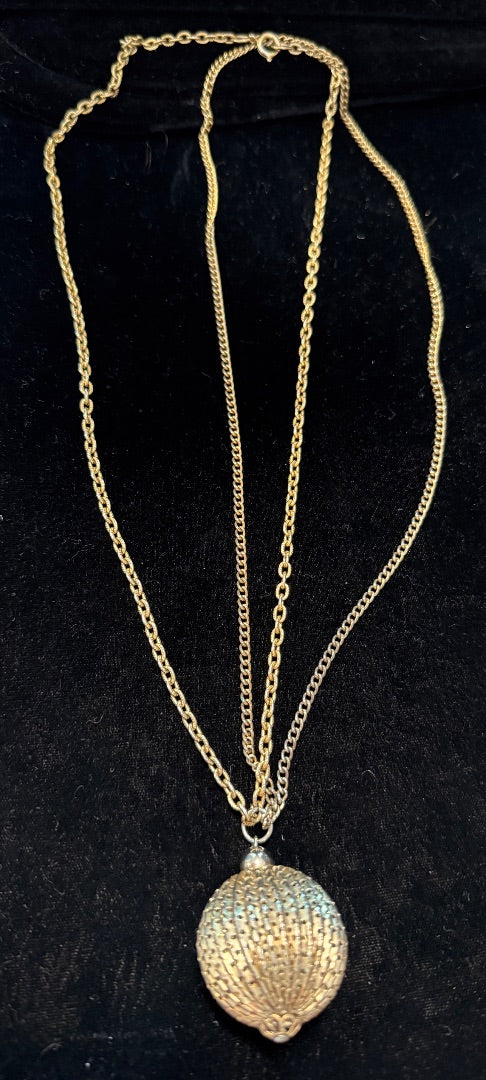 Vtg Gold tone Sphere Ball Necklace
