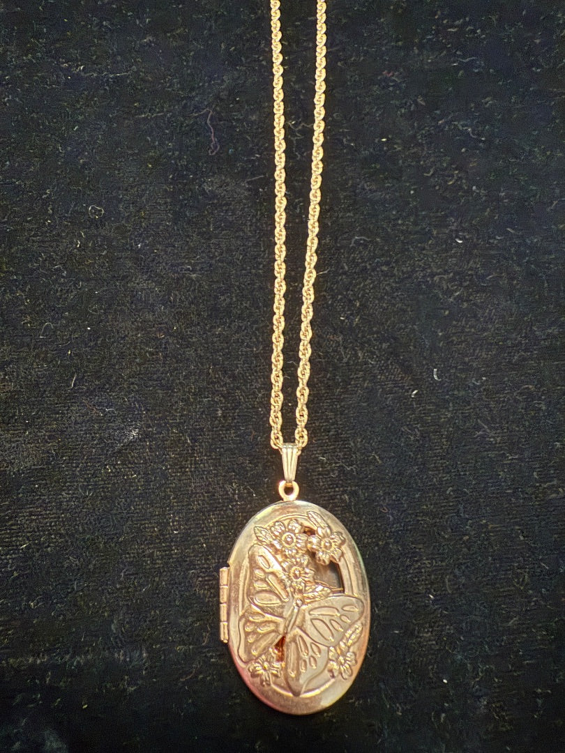 Vtg Butterfly Locket Avon Necklace