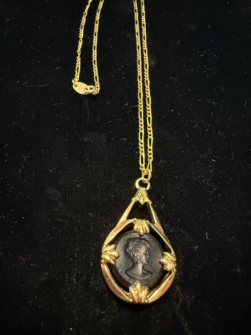 30" Purple Amethyst Avon Cameo