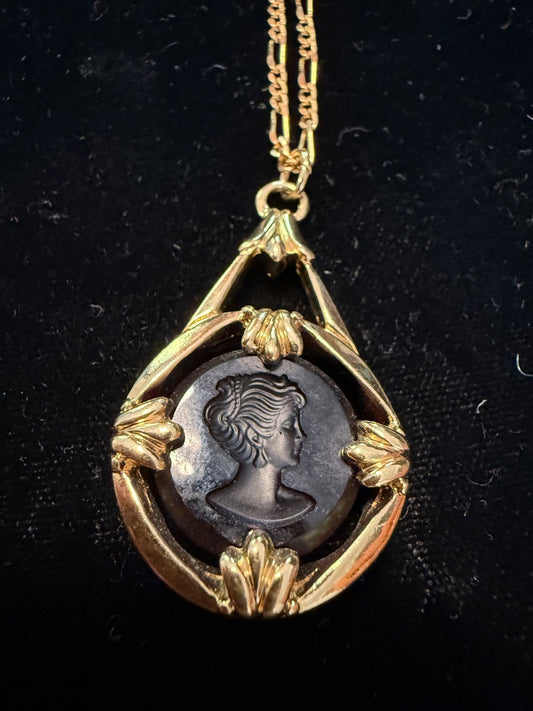 30" Purple Amethyst Avon Cameo